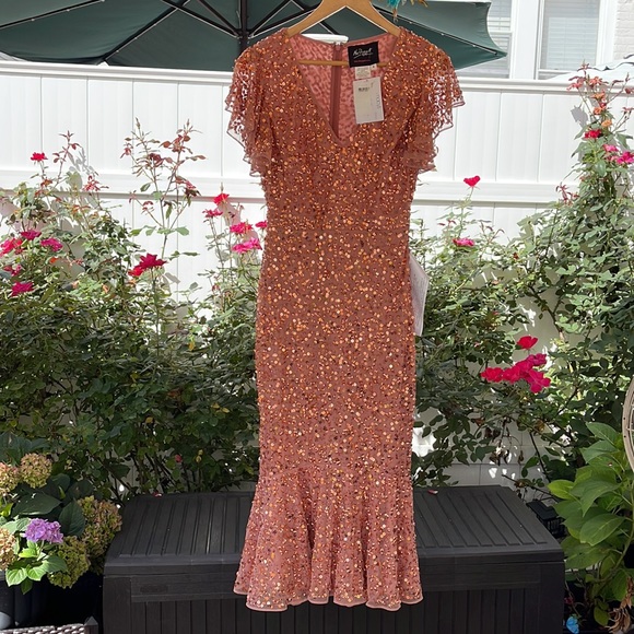 Mac Duggal - Rose Gold Sequined V-Neck Flutter Cap Sleeve Trumpet Dress - Picture 9 of 16